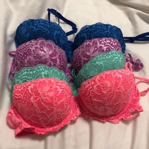 Victoria’s Secret pink date bra bundle